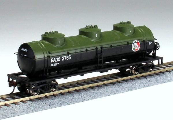 HO 40' Three Dome Tank Car - British