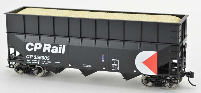 70 Ton Ribbed Side Woodchip Hopper, CP Rail