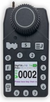  Digitrax UT6
Throttle