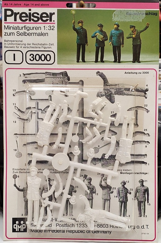 Four 1-32 Kit Figurex