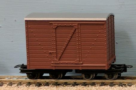 Box Car single, brown