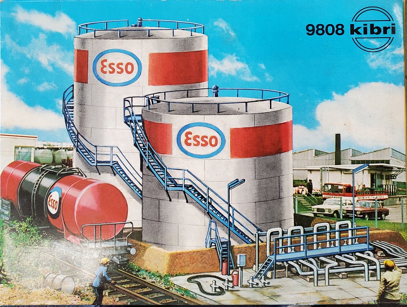  HO Scale ESSO Petrol Silo Loading Station Kit  