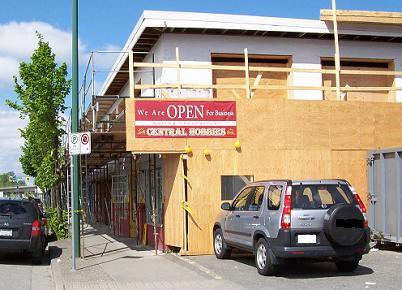 Store with new scaffolding