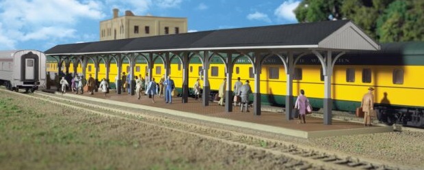  Wood Station Shed & Platform - Kit - 4 Section 